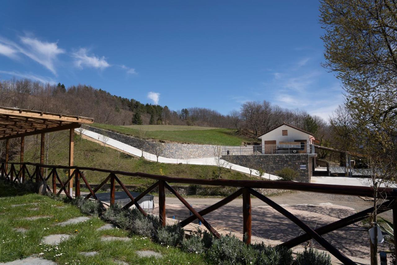 028 - Agriturismo "Il Boschetto" Con Piscina, Pace E Natura - Camera Familiare Cavizzano Ngoại thất bức ảnh