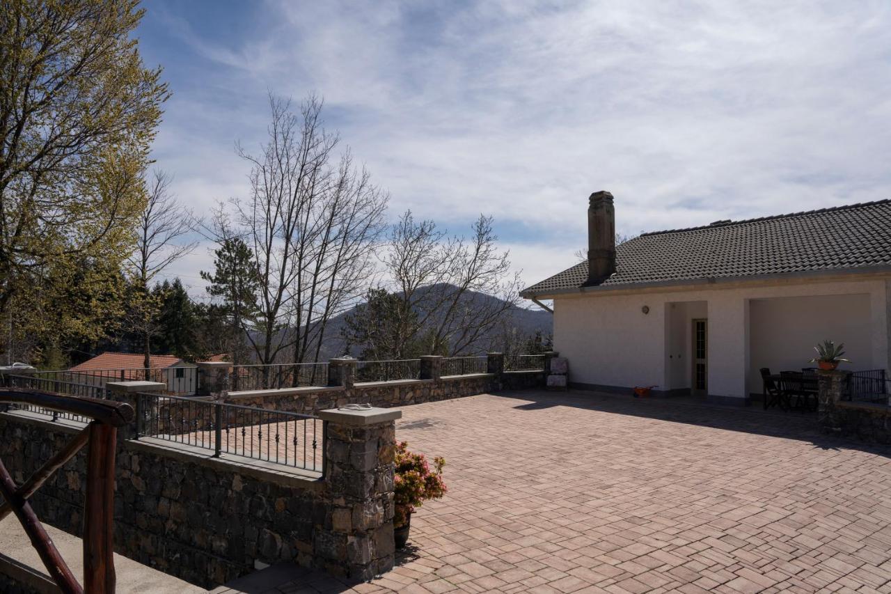 028 - Agriturismo "Il Boschetto" Con Piscina, Pace E Natura - Camera Familiare Cavizzano Ngoại thất bức ảnh